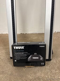 Predám strešný nosič Thule 6013alu/7112/7106 - 2