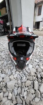 Predám motocross helma. - 2