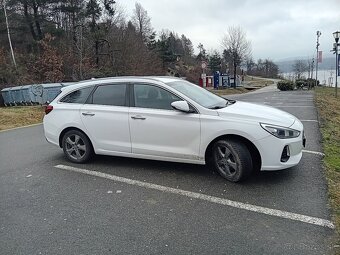 Hyundai i30 1.6 crdi rv2018 - 2