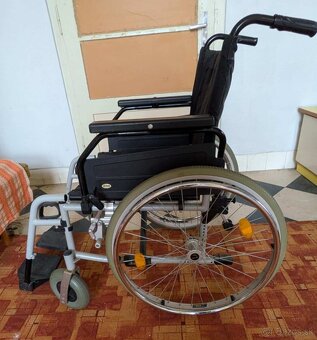 invalidný vozík - 2