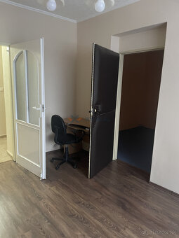 3 izbový byt skoro v srdci Levíc - 2