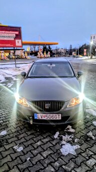 Seat Exeo 2.0 TDI 105kw sedan - 2