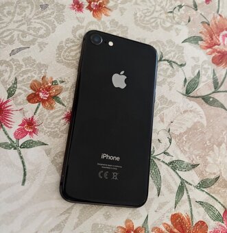 Iphone 8 Black 64Gb - 2