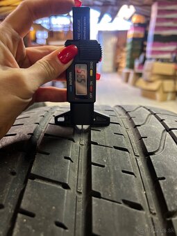 Pirelli 265/40 R22 letné - 2