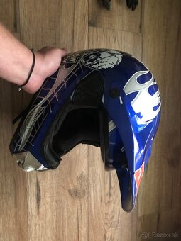 Prilba na motocykel - 2