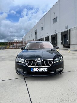 Škoda Superb 2,0tdi - 2