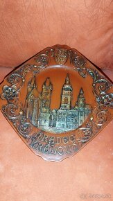 Dekoračný drevený tanier Hradec Králové - 2