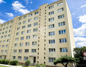 Na predaj 4 izbový byt s loggiou, 82 m2, Terasa - 2
