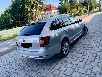 Škoda Superb 2.0 Tdi CR Elegance DSG 4x4 - 2