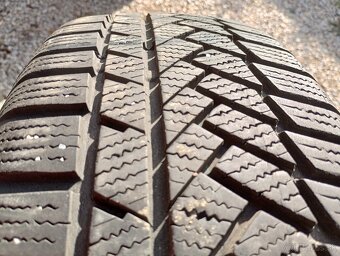 Predam 4ks pneu 215/65/r17 zimne 99H Continental - 2