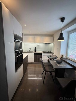 PRENÁJOM 2-izbový byt s pivnicou a parkovaním pri knižnici - 2