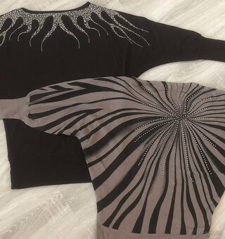 Dámske svetríky vo veľkosti L - 2