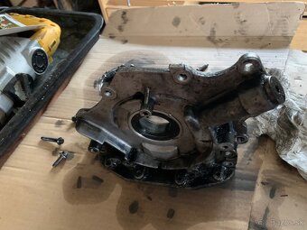 Časti motora 1.6 HDI tdci 16v - 2