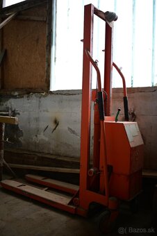 Elektrický vysokozdvižný vozík - 2