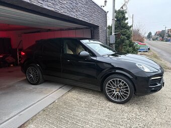 Porsche Cayenne Coupe model 2020 - 2