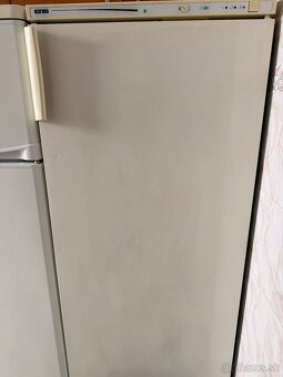 Predám staršiu funkčnú mrazničku - 2