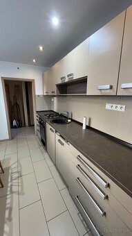 Kuchynská linka - 2