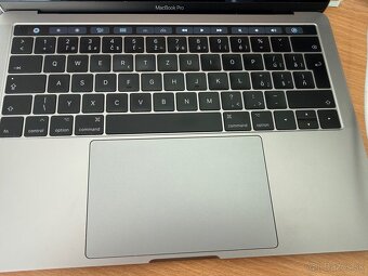 MacBook Pro 13 2017, 16GB RAM, 512GB - 2