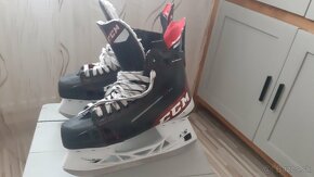Hokejové korčule CCM - 2