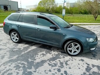 Škoda Octavia 3 2.0tdi Edition DSG - 2