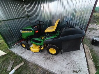 Traktorová kosačka John Deere X155R - 2