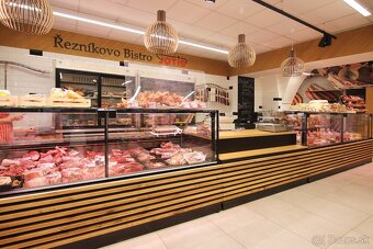 Cíladiaca vitrína s hranatými sklami - 2
