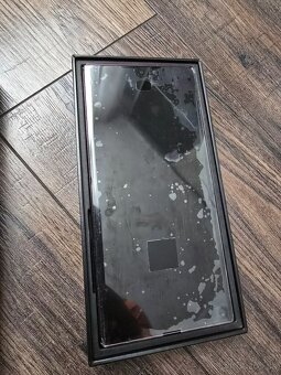 Samsung Galaxy S22 Ultra 256GB 12GB ako novy - 2