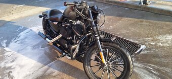 Harley Davidson iron 883 - 2