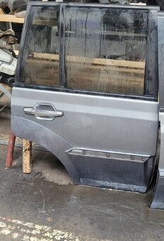 Hyundai terracan Pravé dvere,kapota - 2