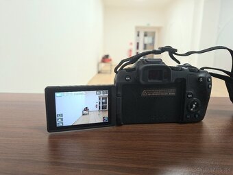 Canon EOS R8 + Canon RF 24-50mm - 2