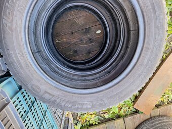 Predám pneumatiky zimné michelin 205/55 R16 - 2