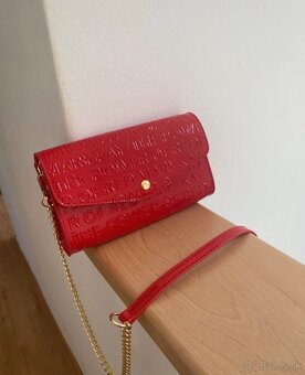 Červená kabelka Mary Kay - 2