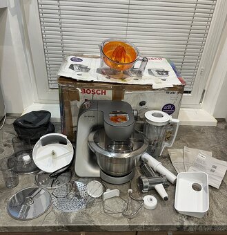Bosch MUM 56340/06 900W kuchynský robot - 2