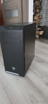 Pc skrinka Fortron FSP - 2