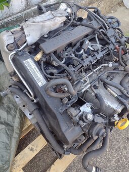MOTOR Octavia 3 2,0tdi 110kw - 2