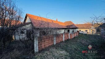 Na predaj rodinný dom v Kolačne pozemok 1395 m2 - 2