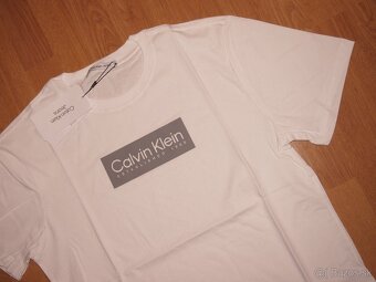 Calvin Klein jeans pánske tričko - 2
