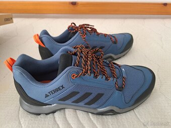 Botasky Adidas Terrex 44 - 2