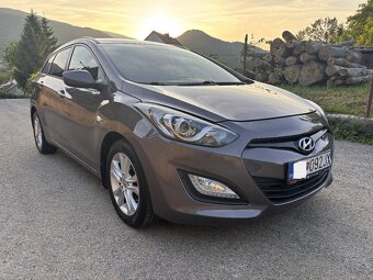 2013 Hyundai I30 1.6 MPI Kúpené v SR, 1.Majiteľ, 129 000 km - 2