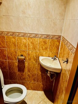 PRIESTRANNÝ 3 izbový byt, 79m2, Sídlisko II, HE - 2