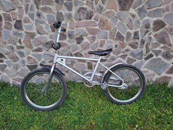 Predám bmx 20 velamos - 2