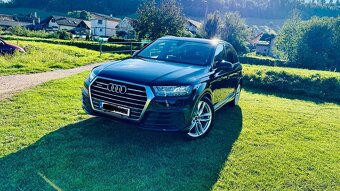 Audi Q7 quatro 7miest - 2
