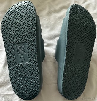 EU41-Unisex sandále s dvoma prackami za 5eur - 2
