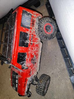 predam RC auto jeep - 2