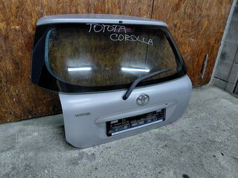 Toyota corolla - zadný kufor - 2