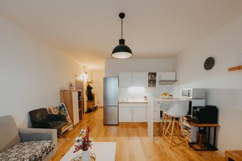 Predaj 1,5-izbového bytu, Talinská – Nad Jazerom - 2