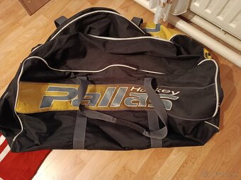 Predám hokejovú výstroj - 2