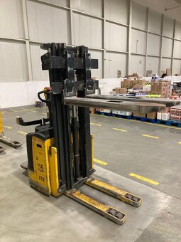 Vysokozdvižný vozík - 2