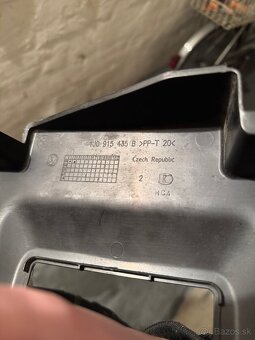 KRYT BATÉRIE GOLF 4/ OCTAVIA 1 - 2