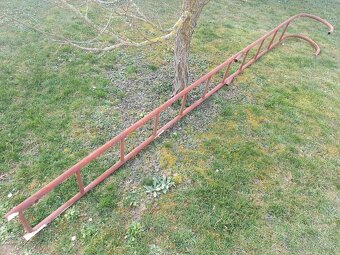 rebrik kovovy, vyska 4,5 m - 2